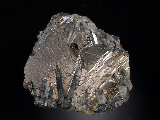 Bismuth vein with Quartz crystals@rX}X@R